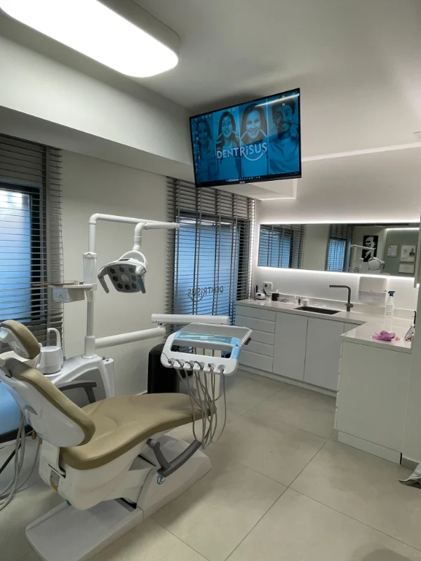 Dent Risus treatment room